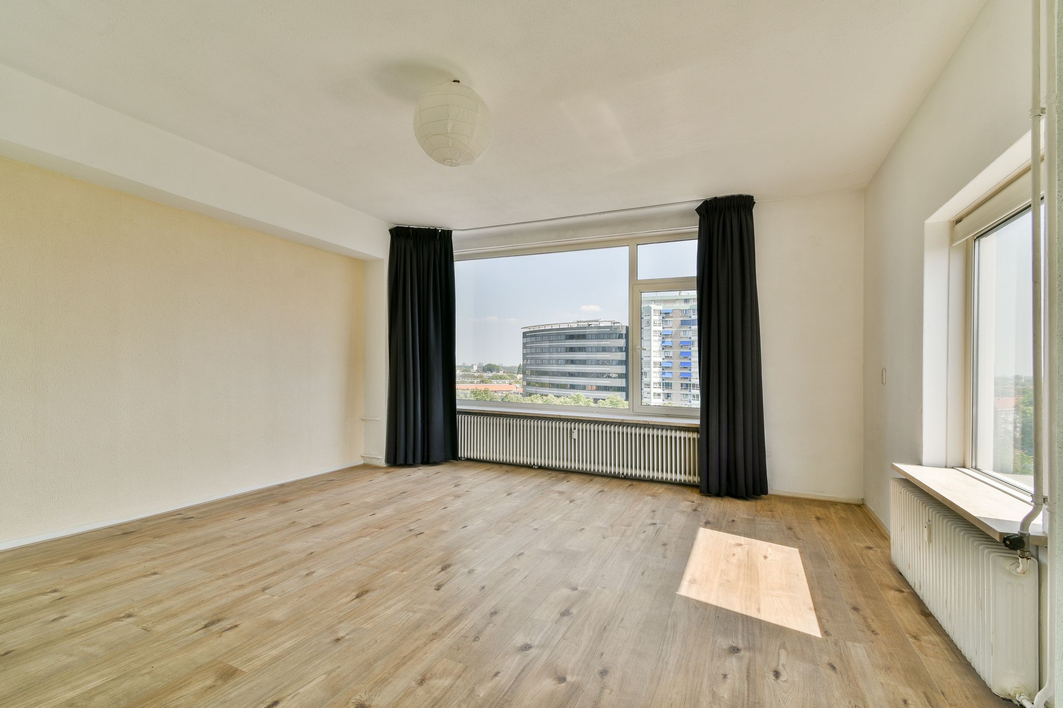 Foto 9 van Oostplein 145