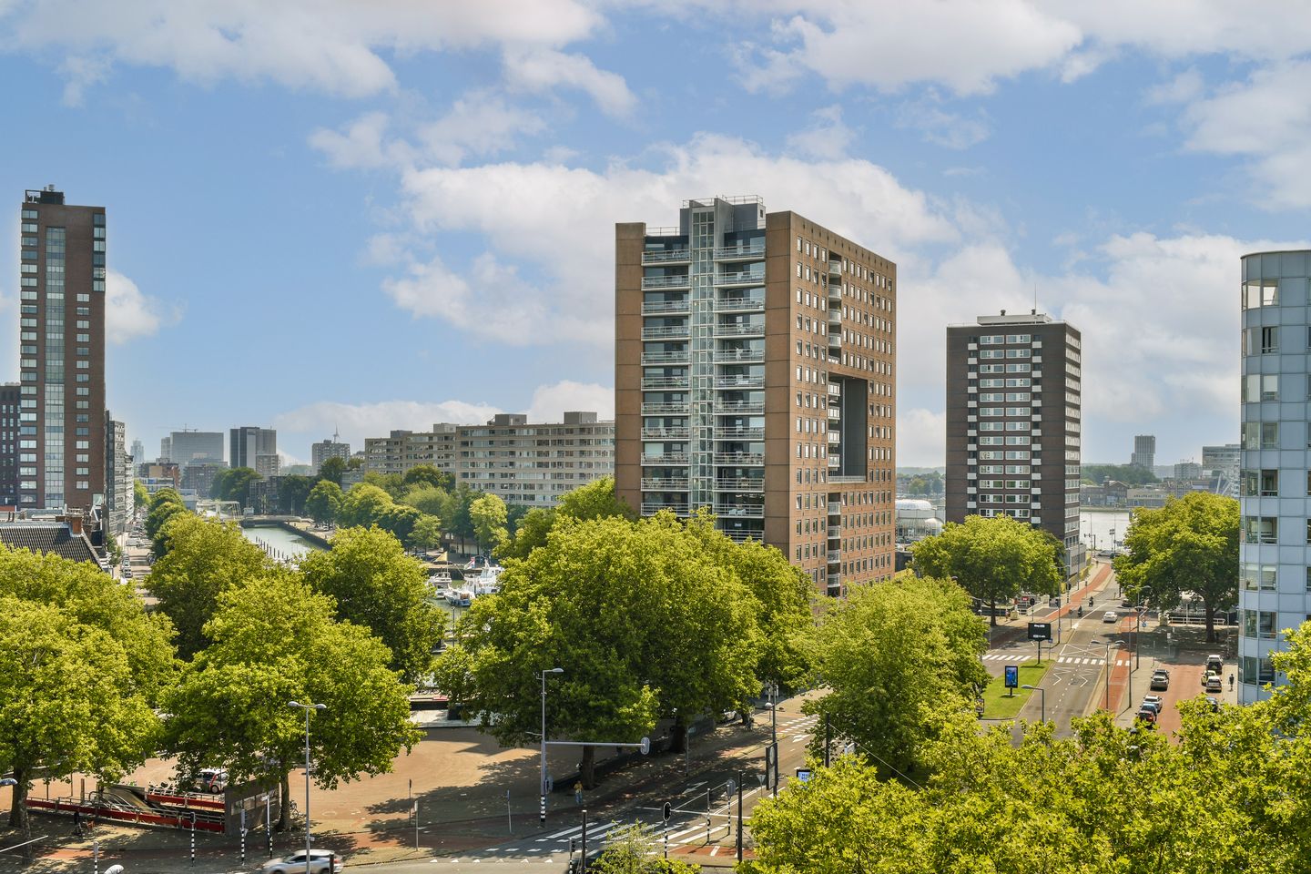 Foto 25 van Oostplein 145