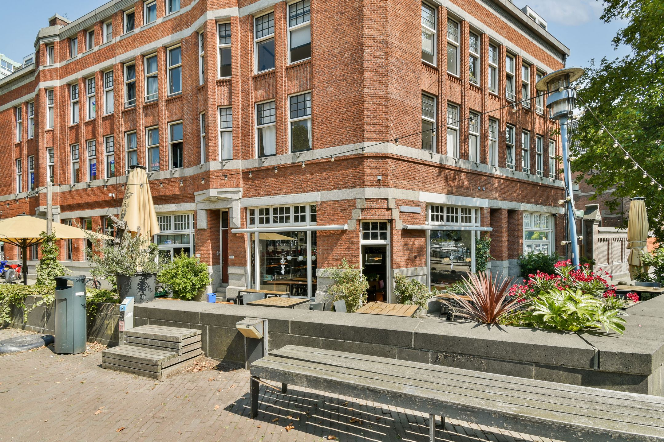 Foto 30 van Oostplein 145