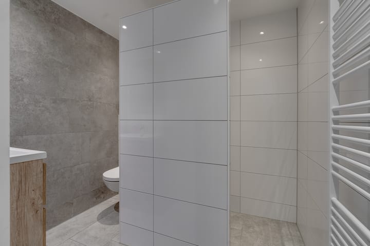 Foto 18 van Brederodestraat 46