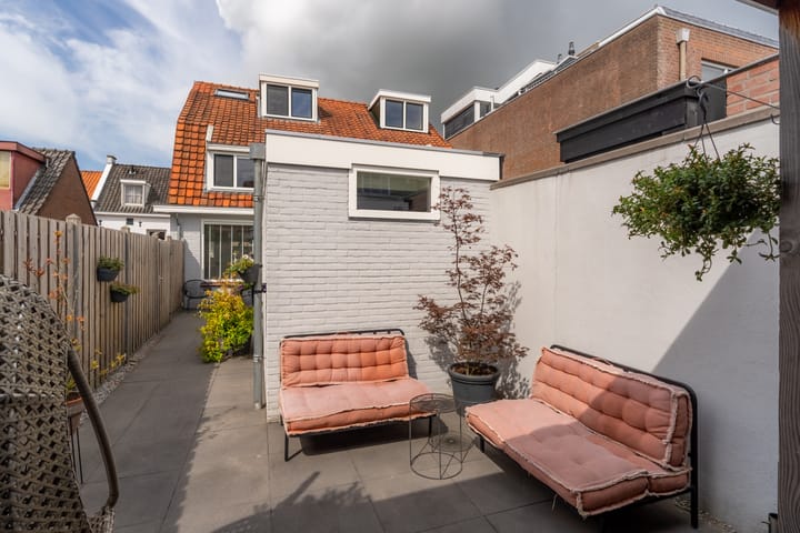 Foto 25 van Brederodestraat 46