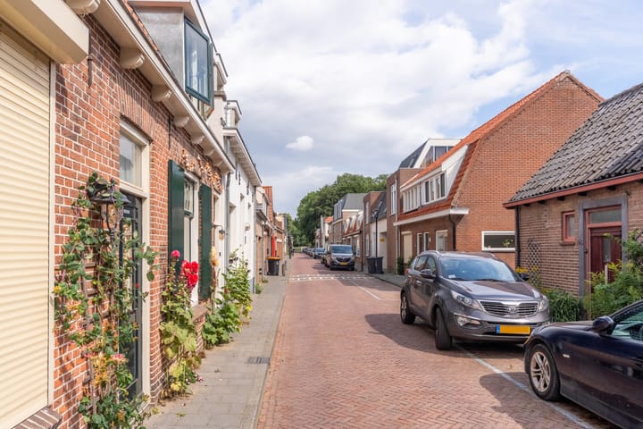 Foto 33 van Brederodestraat 46