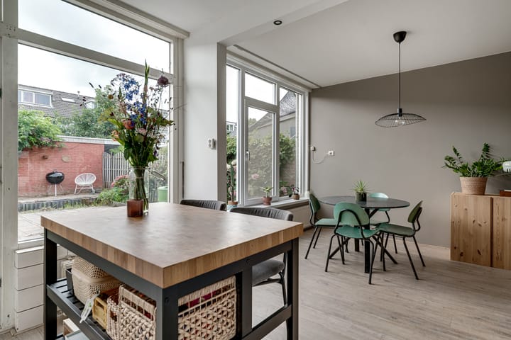 Foto 14 van Bizetstraat 12