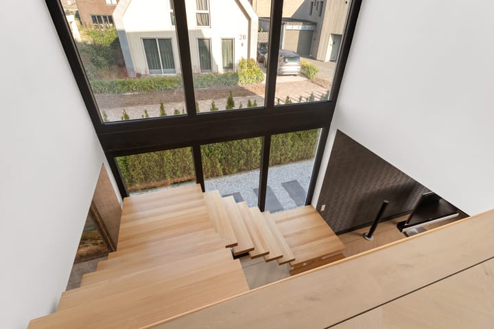 Photo 35 of Fritz Langstraat 5