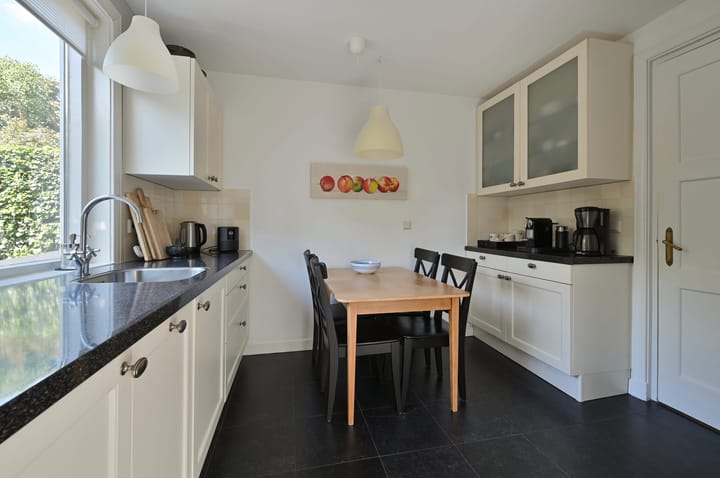 Foto 12 van Jac. van Looylaan 10