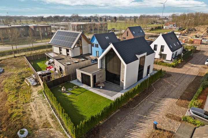 Photo 67 of Fritz Langstraat 5