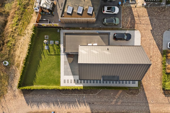 Photo 69 of Fritz Langstraat 5