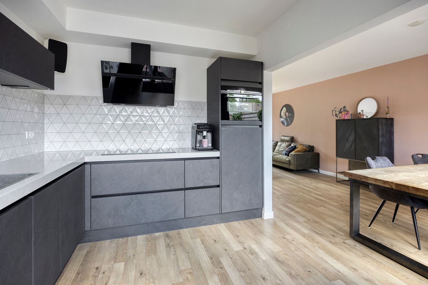 Foto 10 van Kruizemuntstraat 701