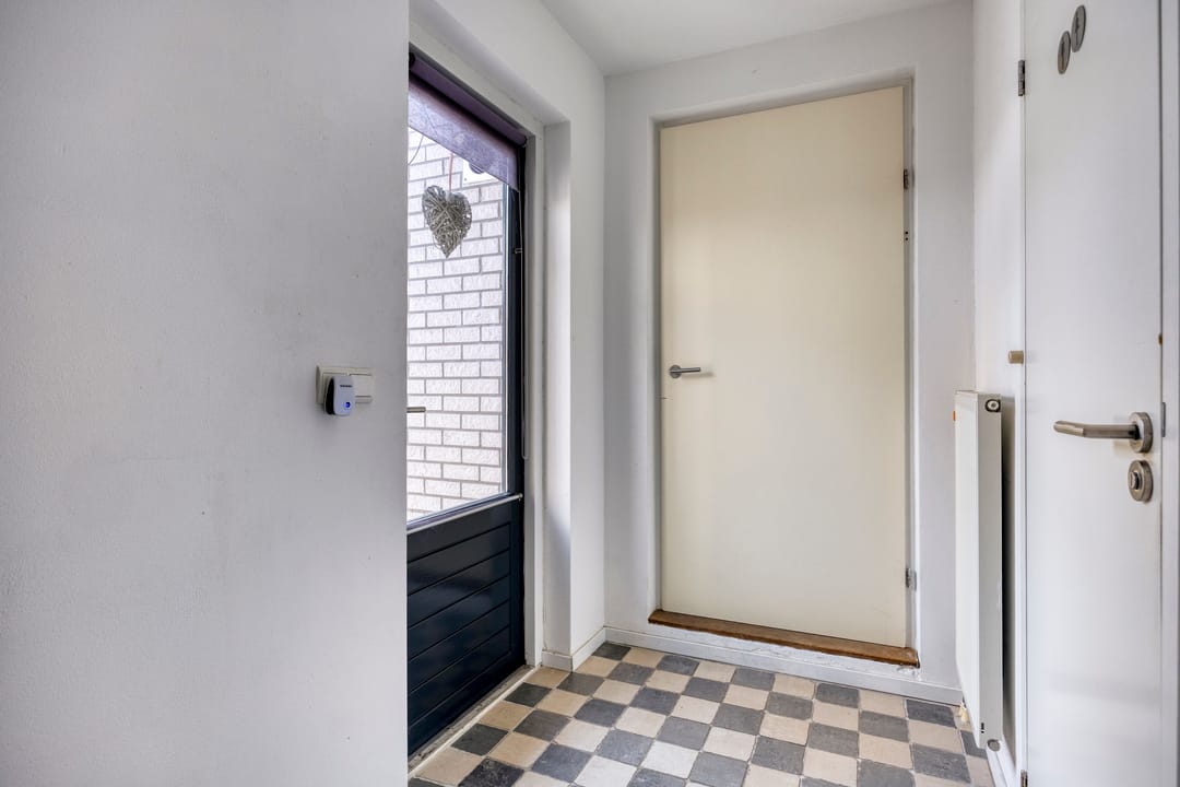 Photo 16 of Hunzestraat 120