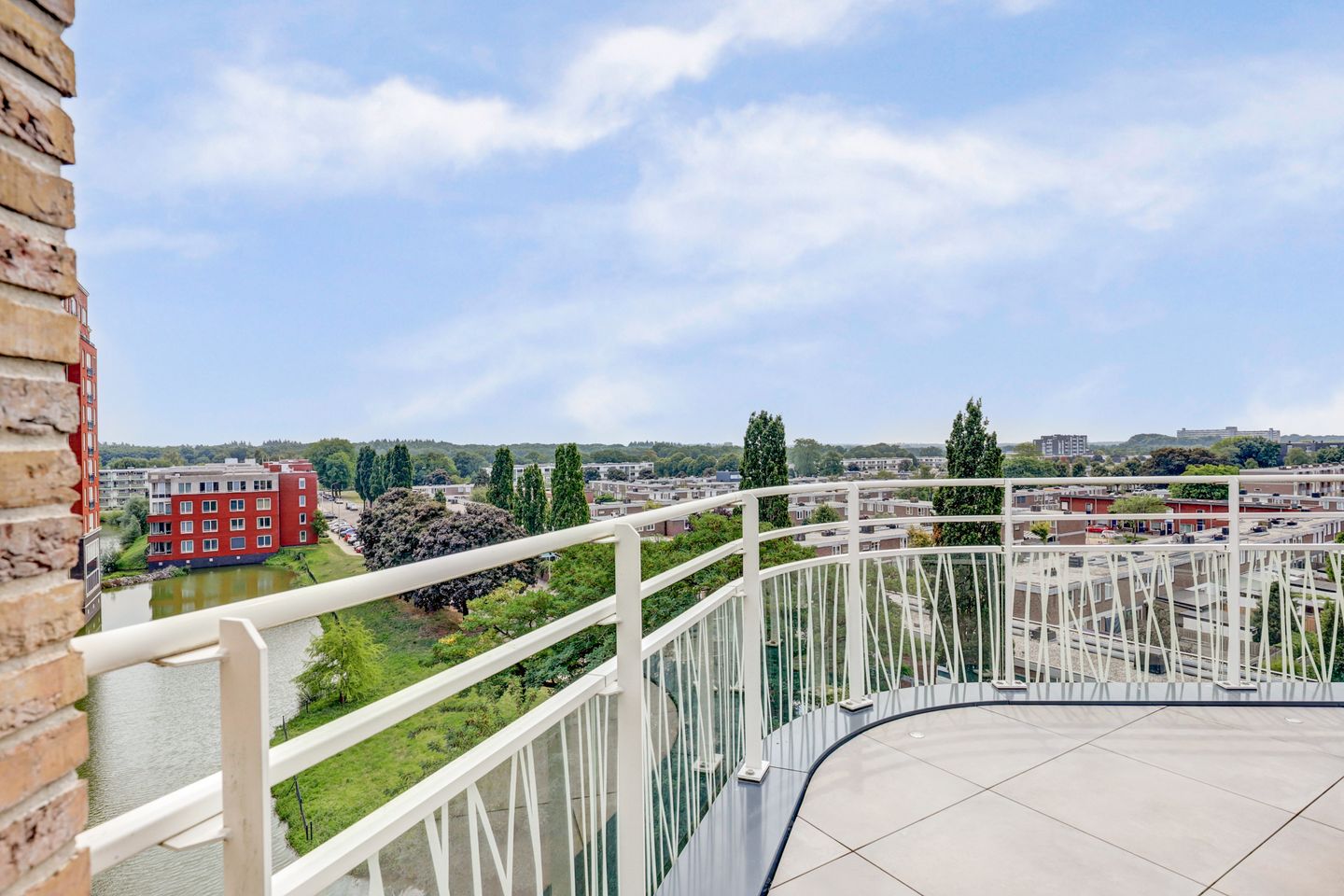 Photo 44 of Ruys de Beerenbrouckstraat 112