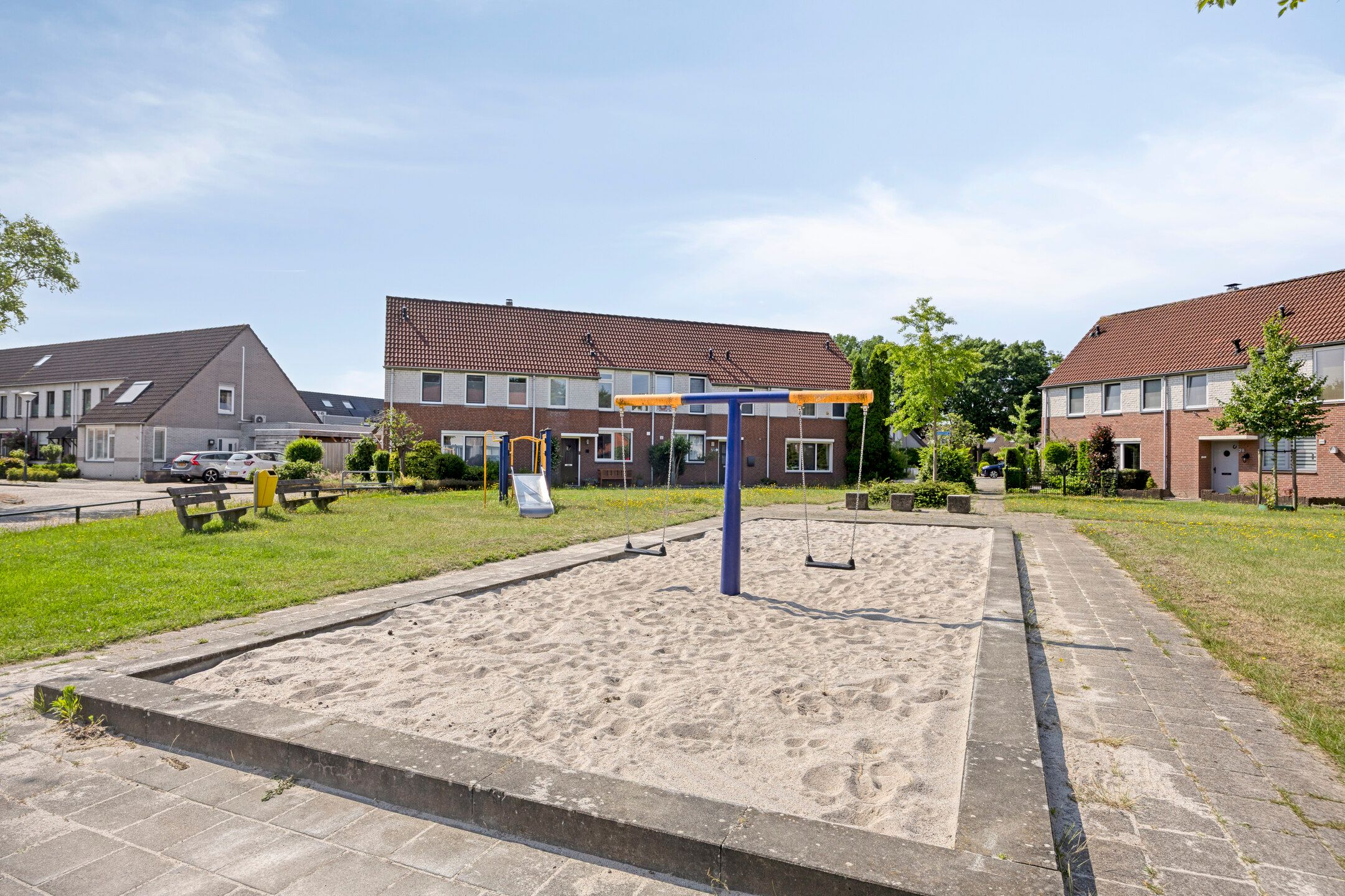 Photo 39 of Hunzestraat 120