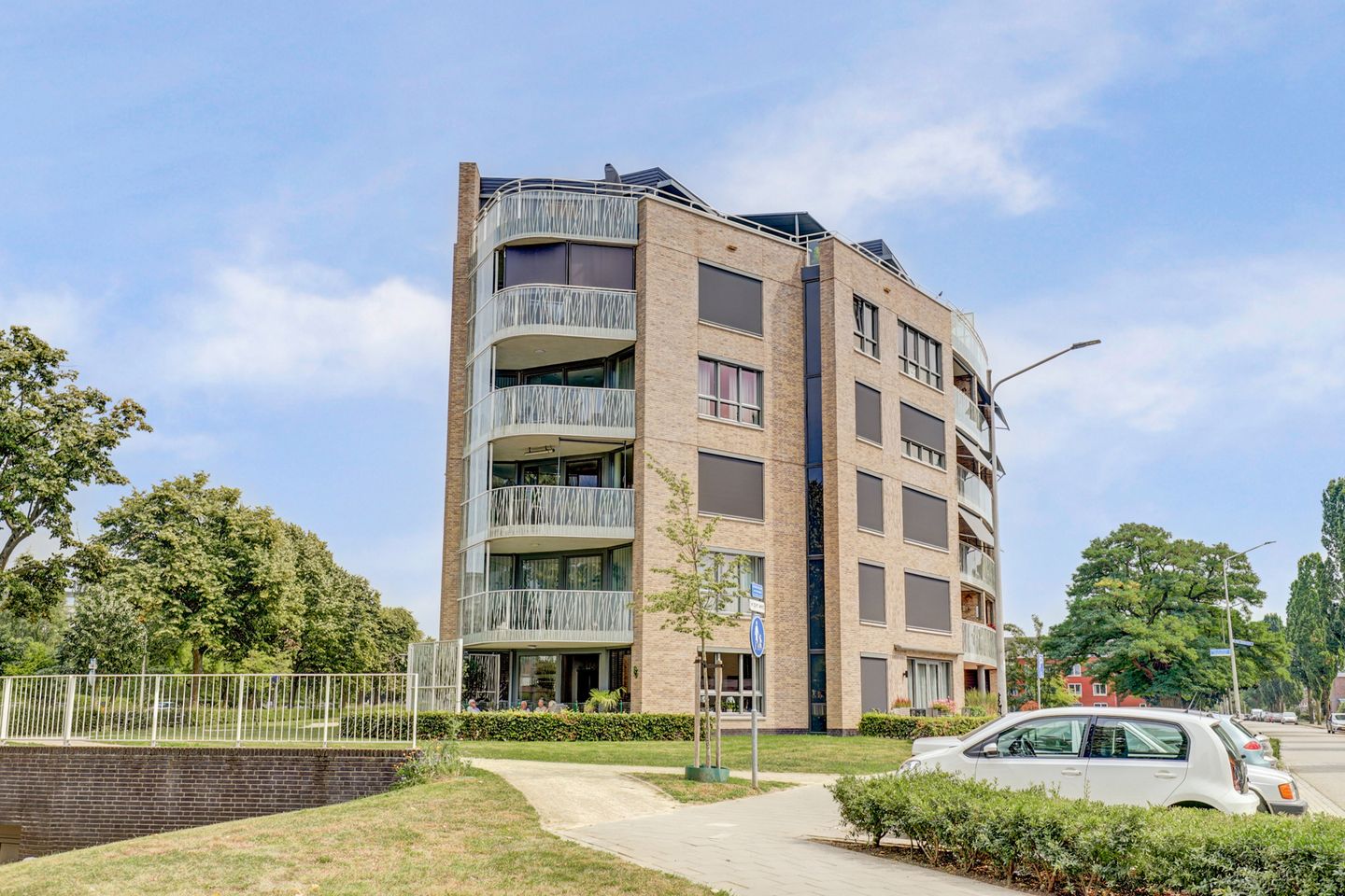 Photo 64 of Ruys de Beerenbrouckstraat 112