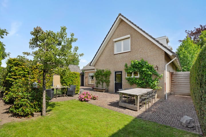 Foto 2 van Christinastraat 6