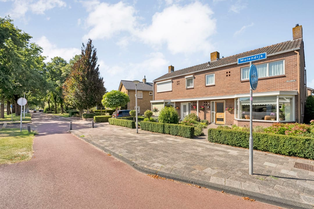 Photo 7 of Molendijk 27