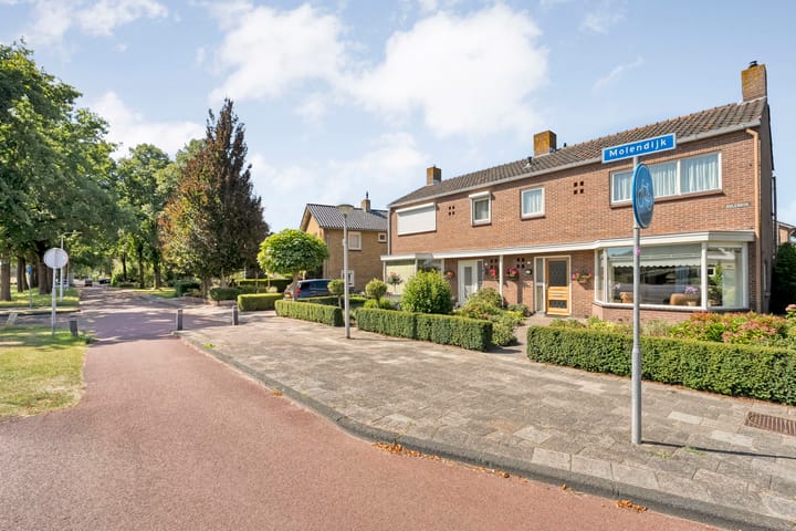 Photo 7 of Molendijk 27