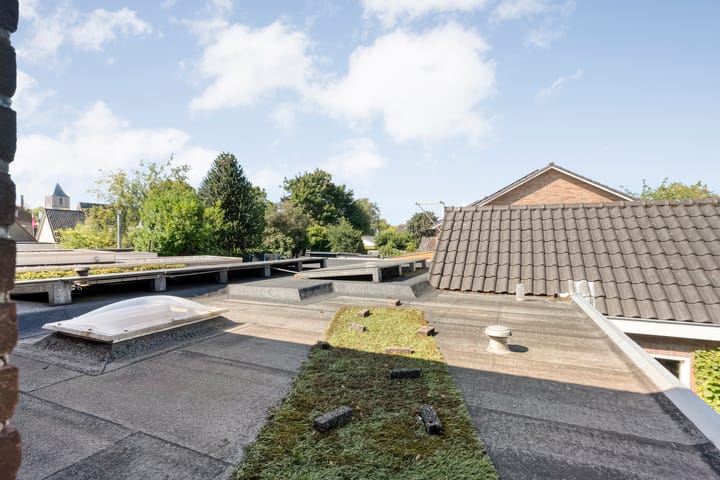 Photo 32 of Molendijk 27