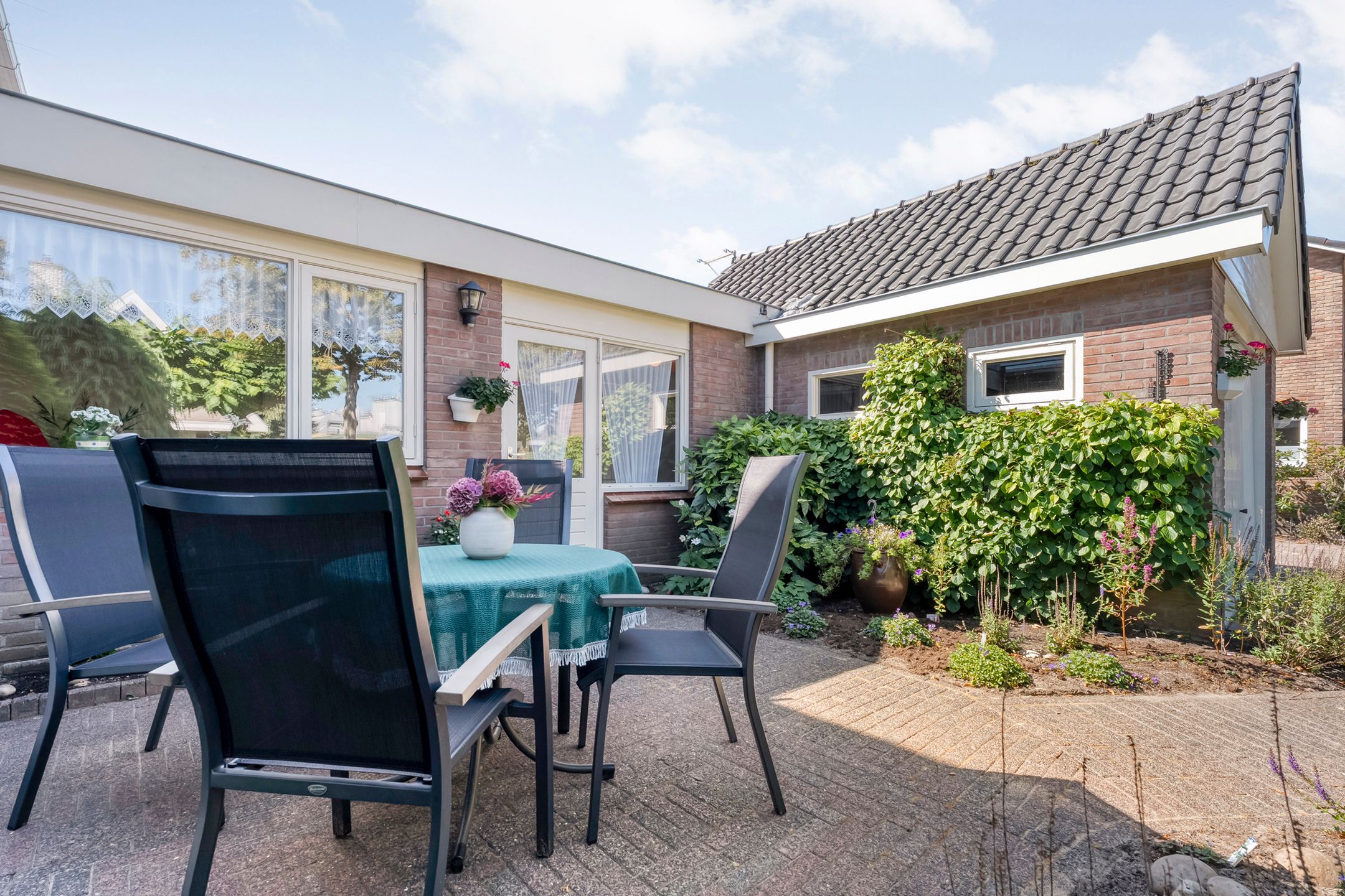 Photo 36 of Molendijk 27