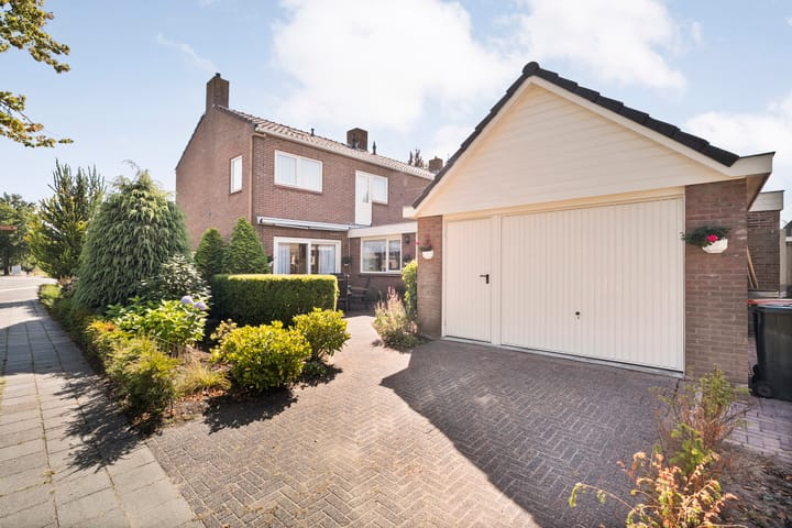 Photo 38 of Molendijk 27