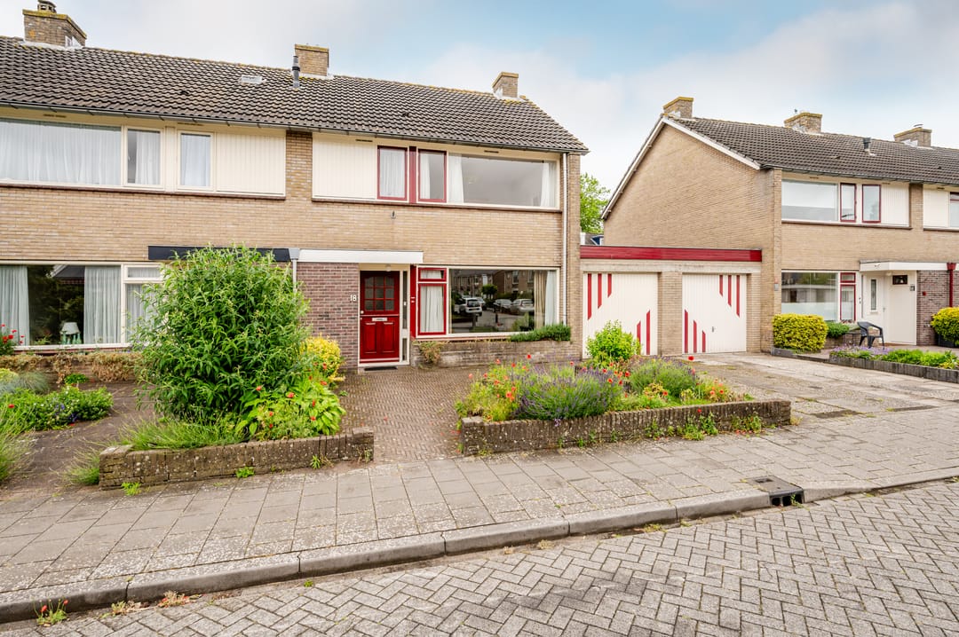 Foto 32 van Staringstraat 18