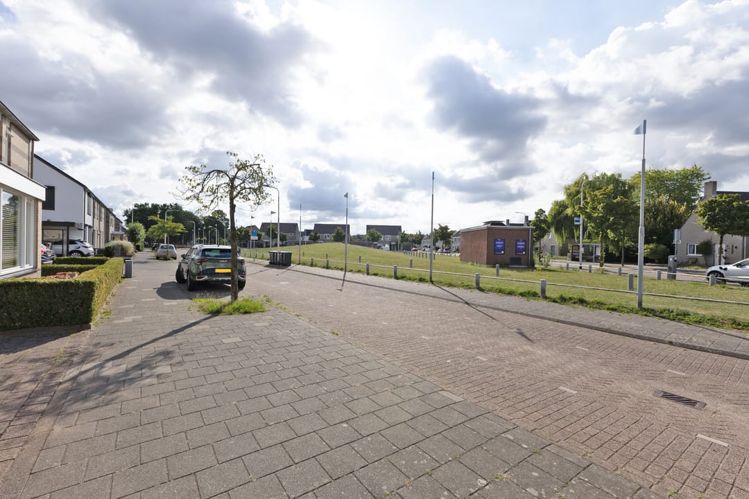 Photo 31 of Koolwijkstraat 21