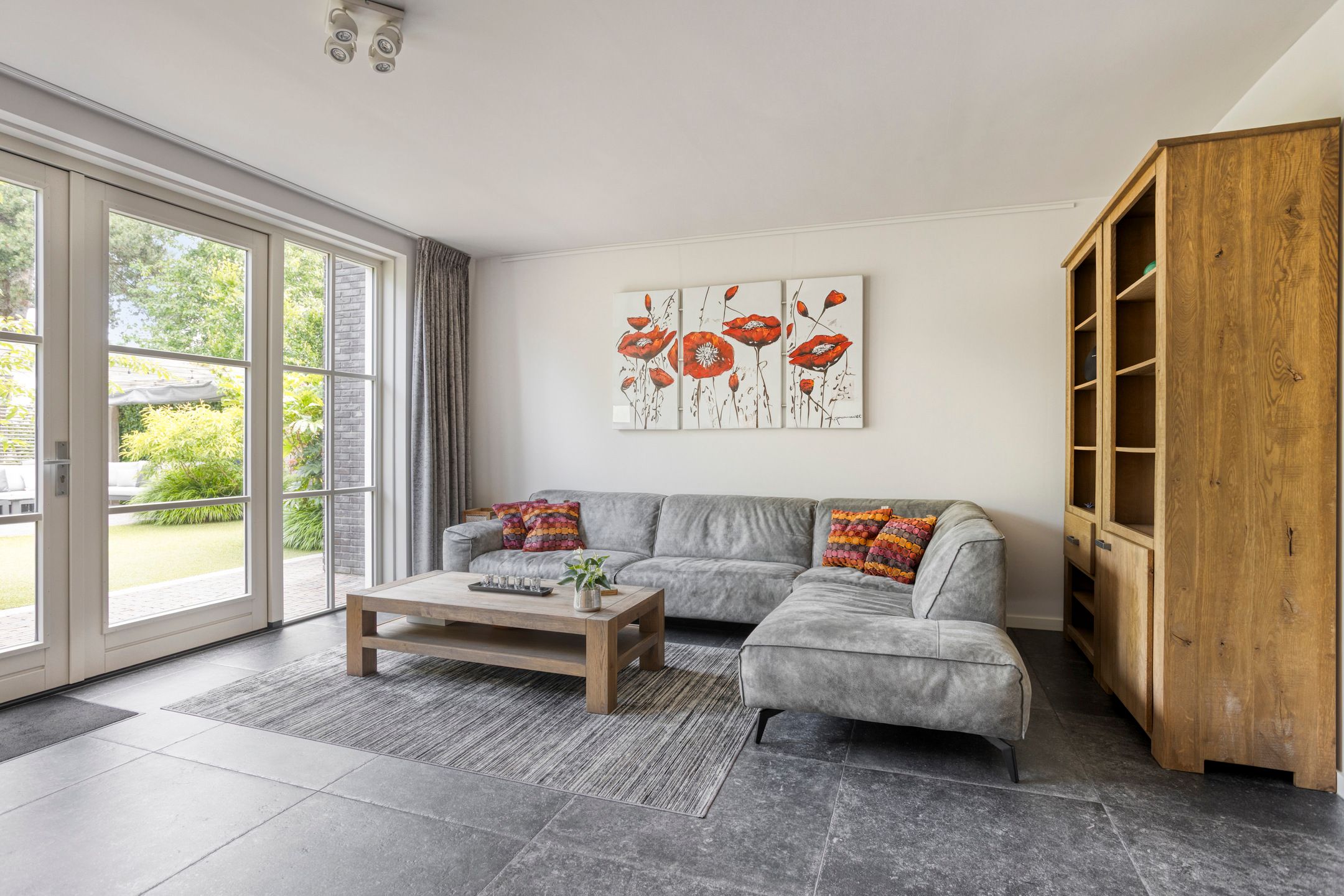 Photo 6 of Tusschen beide Wegen 10