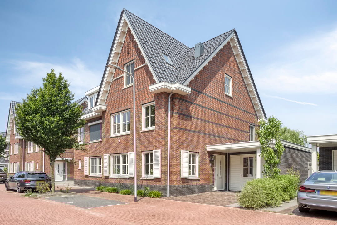 Photo 1 of Tusschen beide Wegen 10