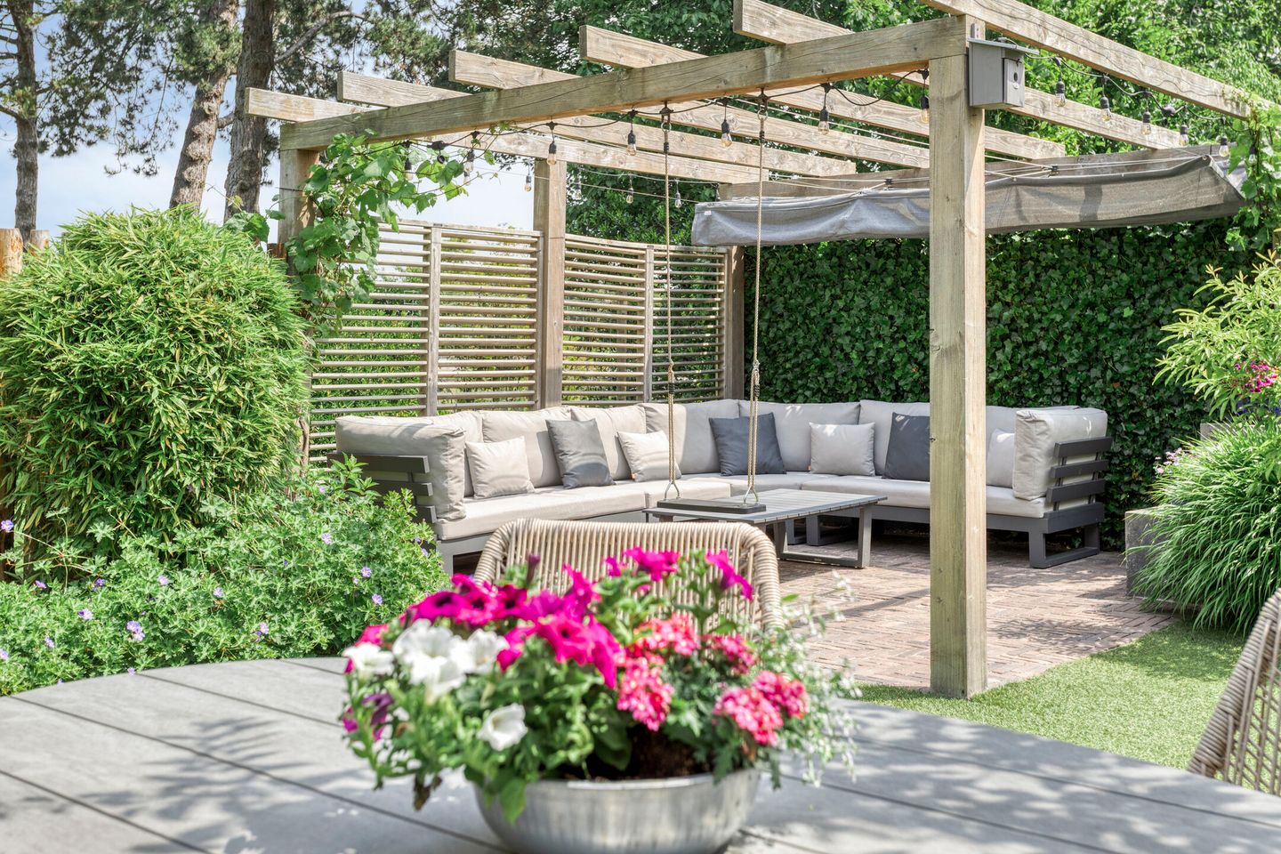 Photo 14 of Tusschen beide Wegen 10