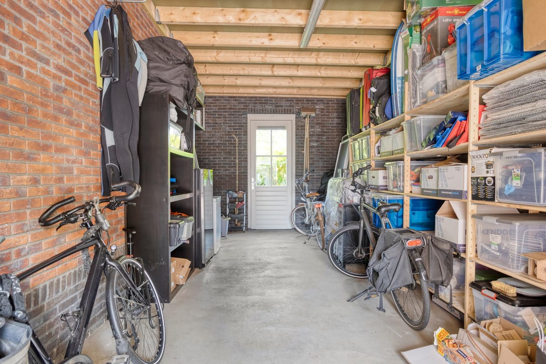 Photo 17 of Tusschen beide Wegen 10