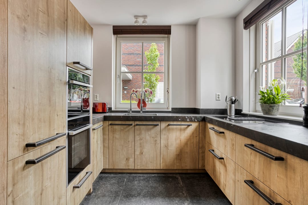 Photo 23 of Tusschen beide Wegen 10