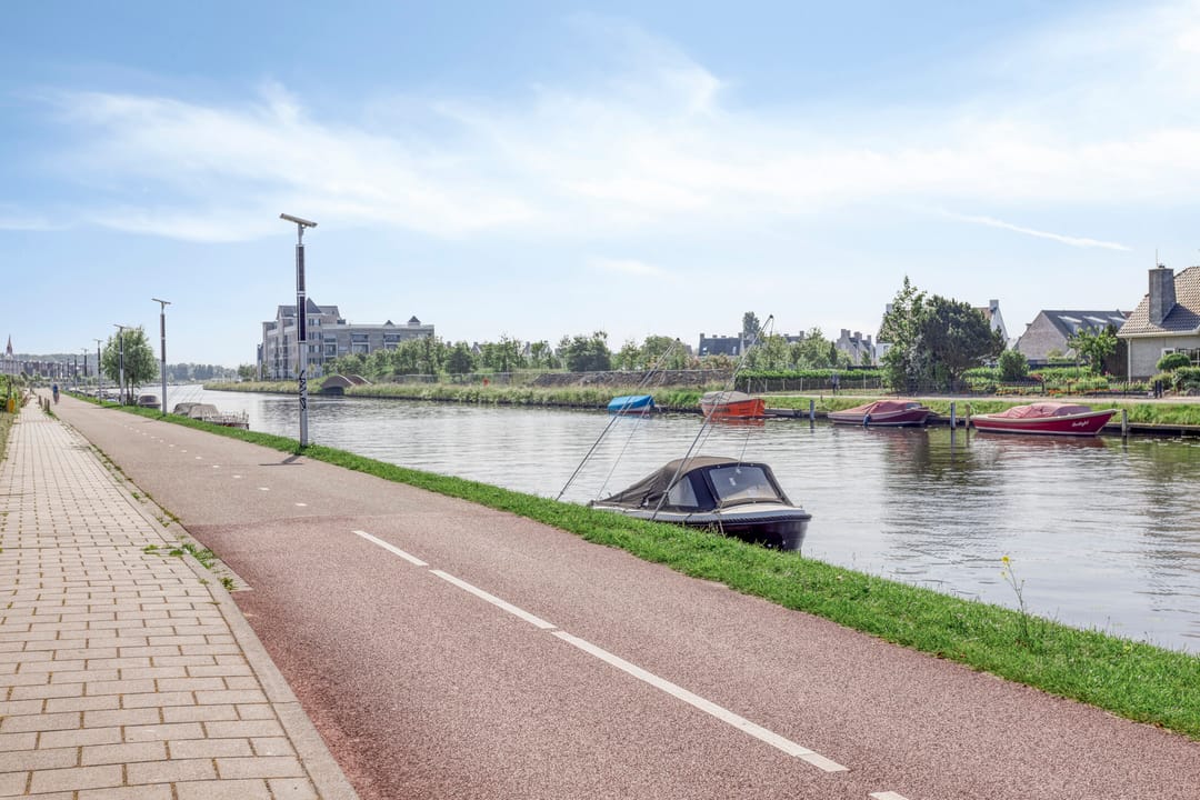 Photo 46 of Tusschen beide Wegen 10