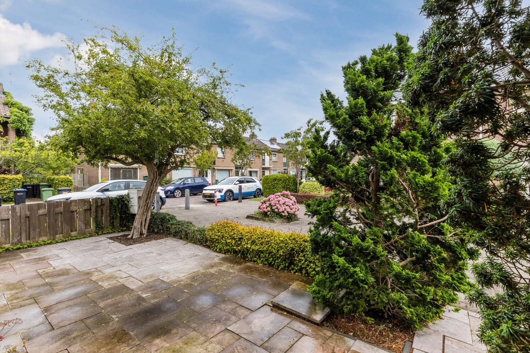 Photo 32 of Renessestraat 20