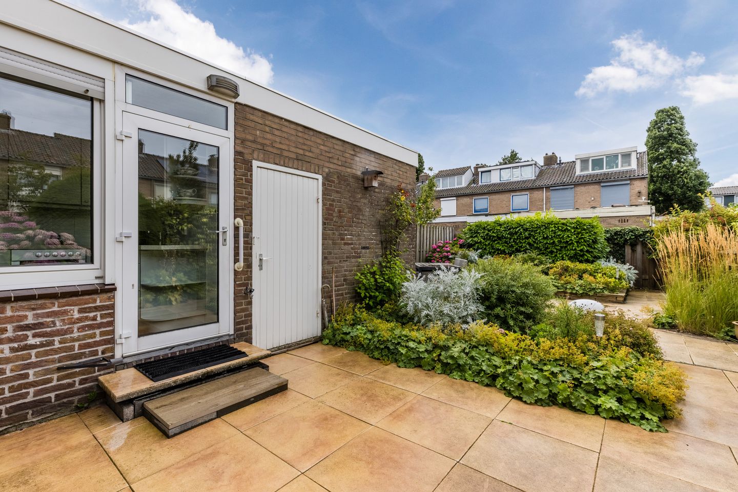 Photo 34 of Renessestraat 20