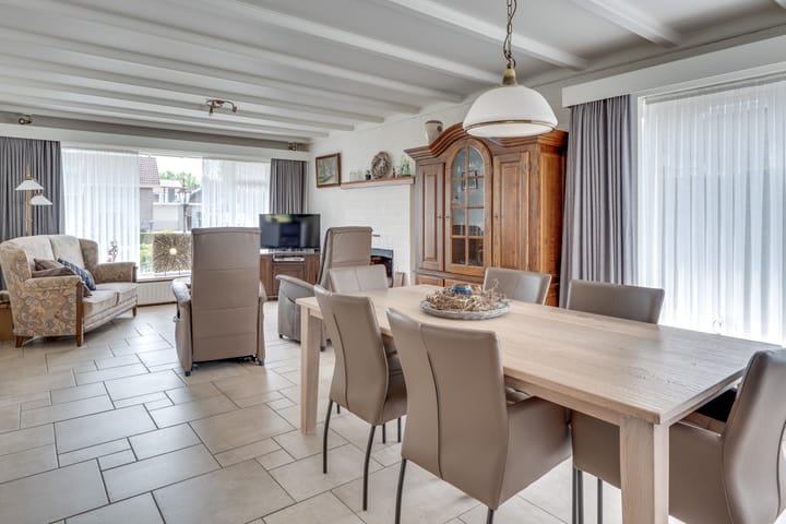 Photo 15 of Sint Josephstraat 12