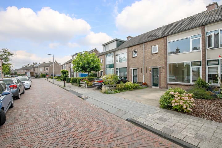 Photo 7 of Rozenstraat 49