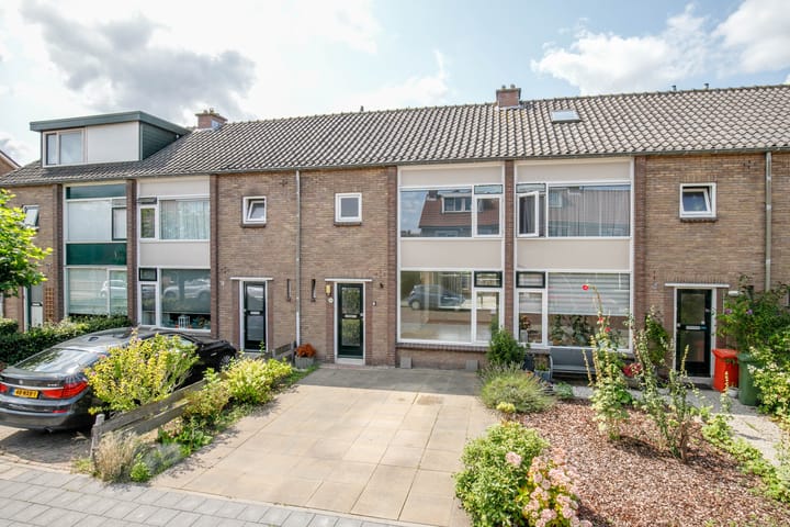 Photo 8 of Rozenstraat 49