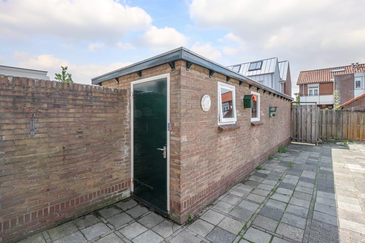 Photo 11 of Rozenstraat 49