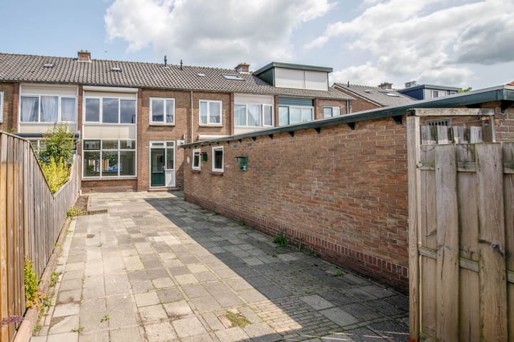 Photo 15 of Rozenstraat 49