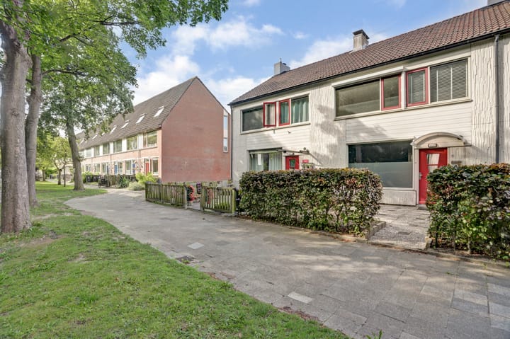 Photo 2 of Mw. J. Aschoff-Stiermanlaan 91