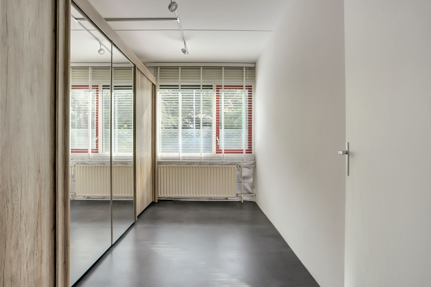 Photo 14 of Mw. J. Aschoff-Stiermanlaan 91