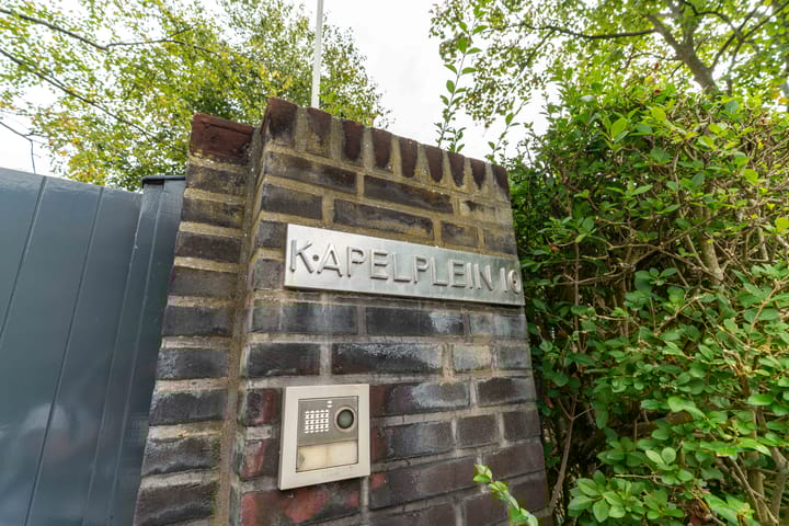 Foto 3 van Kapelplein 10