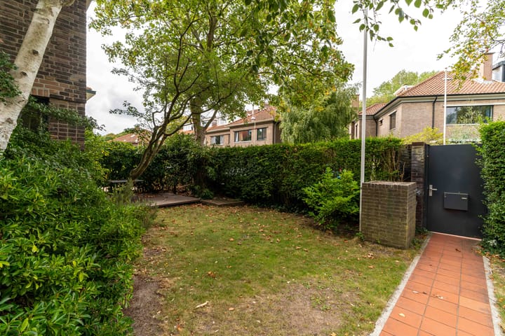 Foto 5 van Kapelplein 10