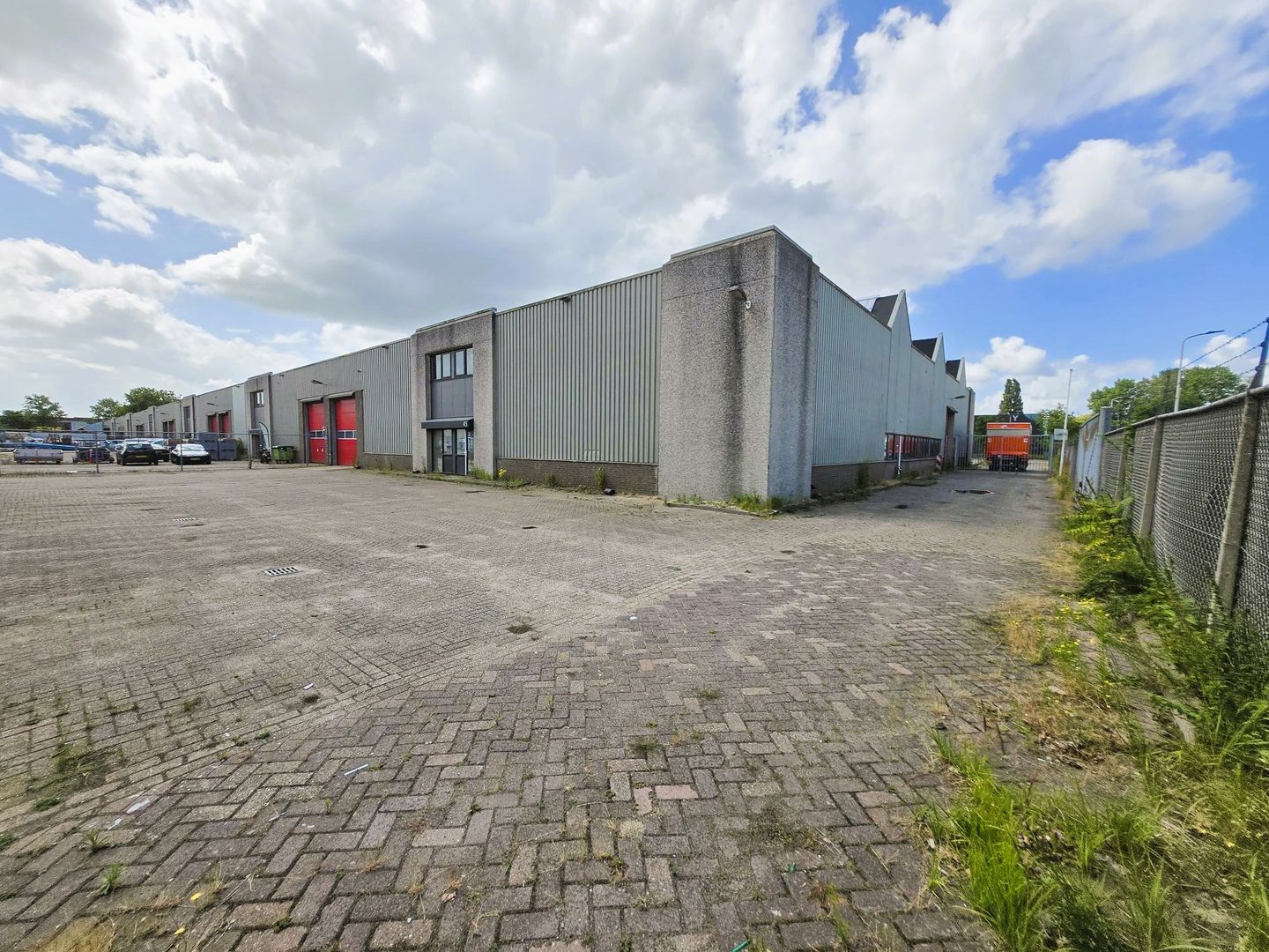 Bekijk foto 1 van Essebaan 43-45
