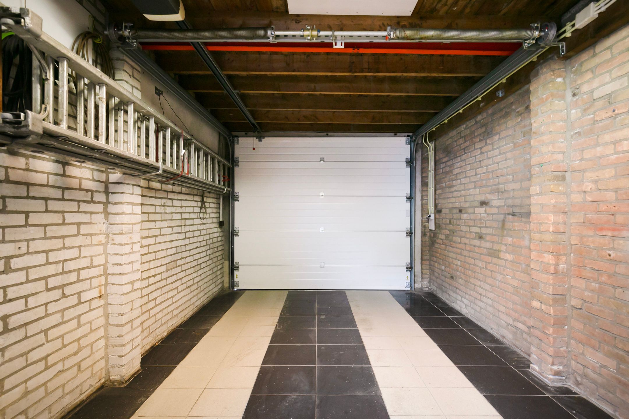 Foto 27 van Adelaertstraat 16