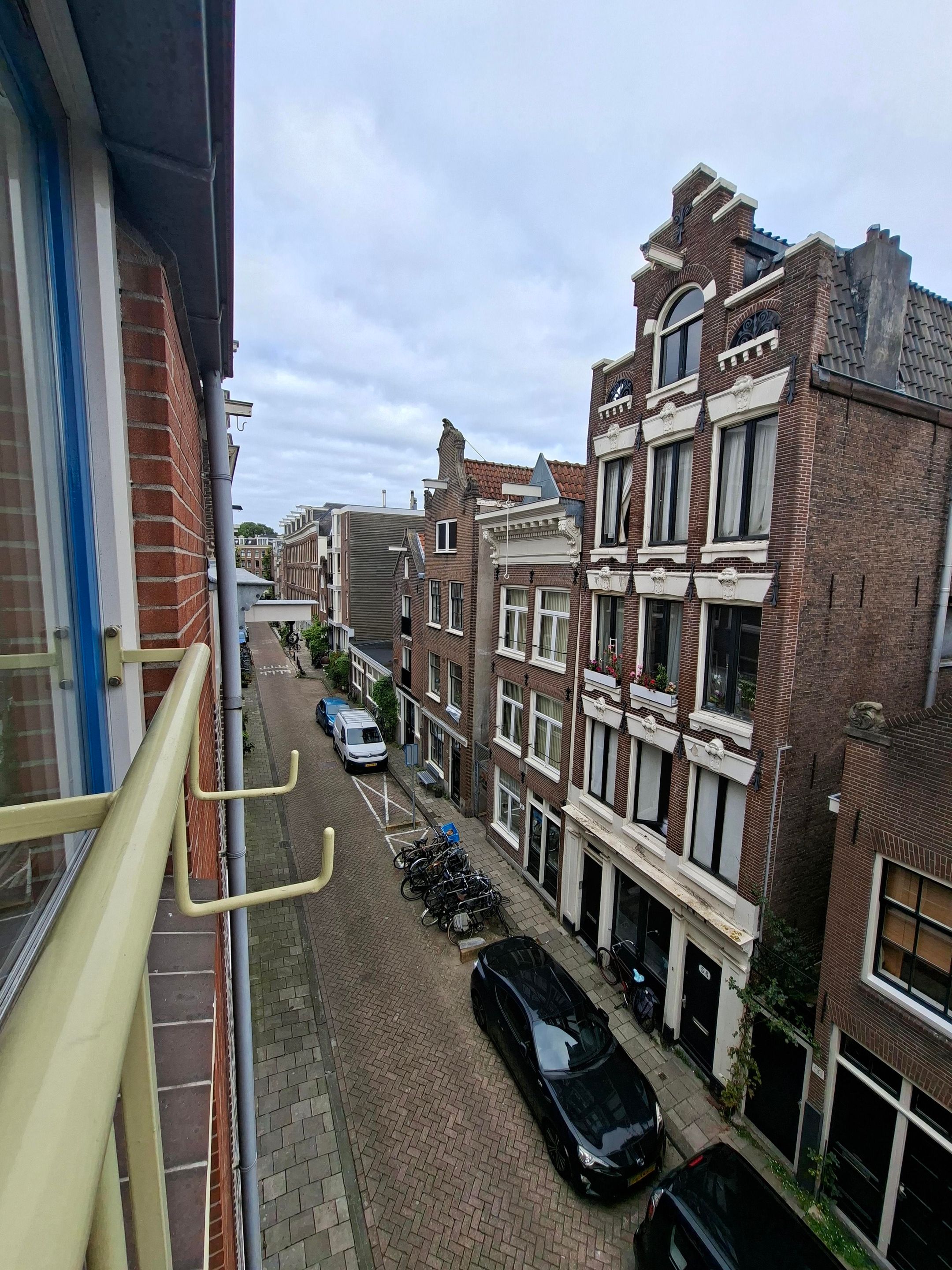 Photo 18 of Palmdwarsstraat 26