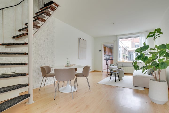 Foto 6 van Adelboldstraat 38