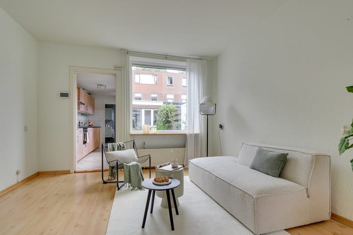 Foto 8 van Adelboldstraat 38