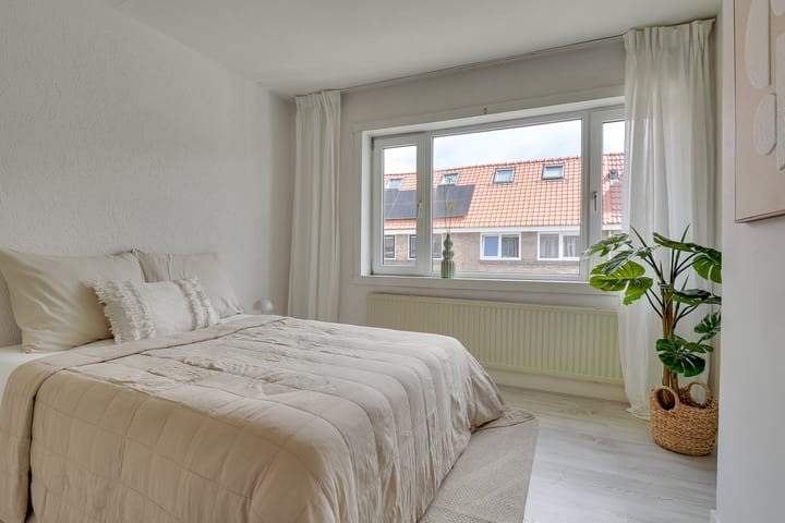 Foto 26 van Adelboldstraat 38