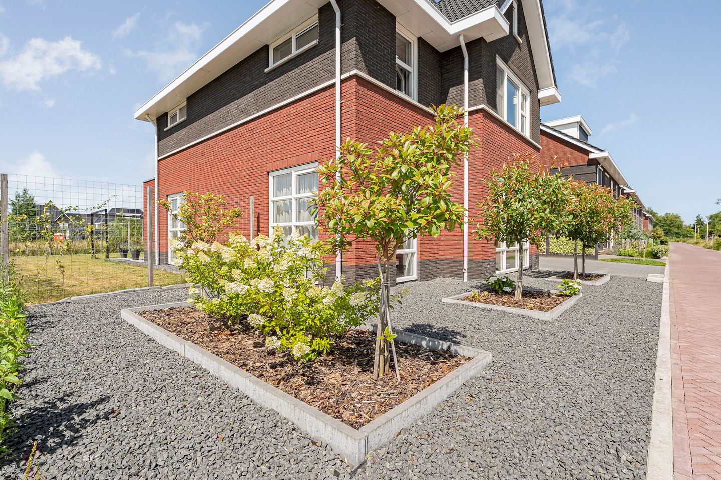 Photo 5 of Zonnebloemhof 2