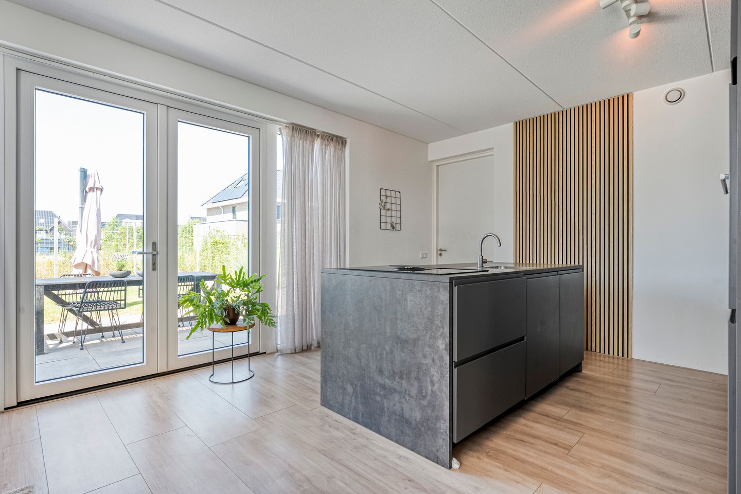 Photo 20 of Zonnebloemhof 2