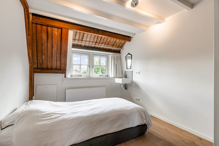 Foto 25 van Beursweg 2